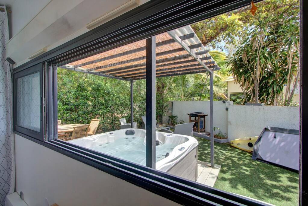 Le Grand Bleu - Jacuzzi - Apt La Saline Le Bains Esterno foto