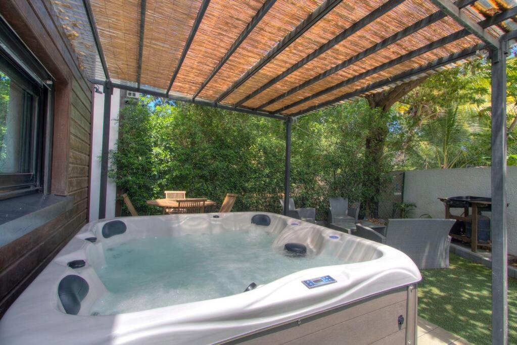 Le Grand Bleu - Jacuzzi - Apt La Saline Le Bains Esterno foto